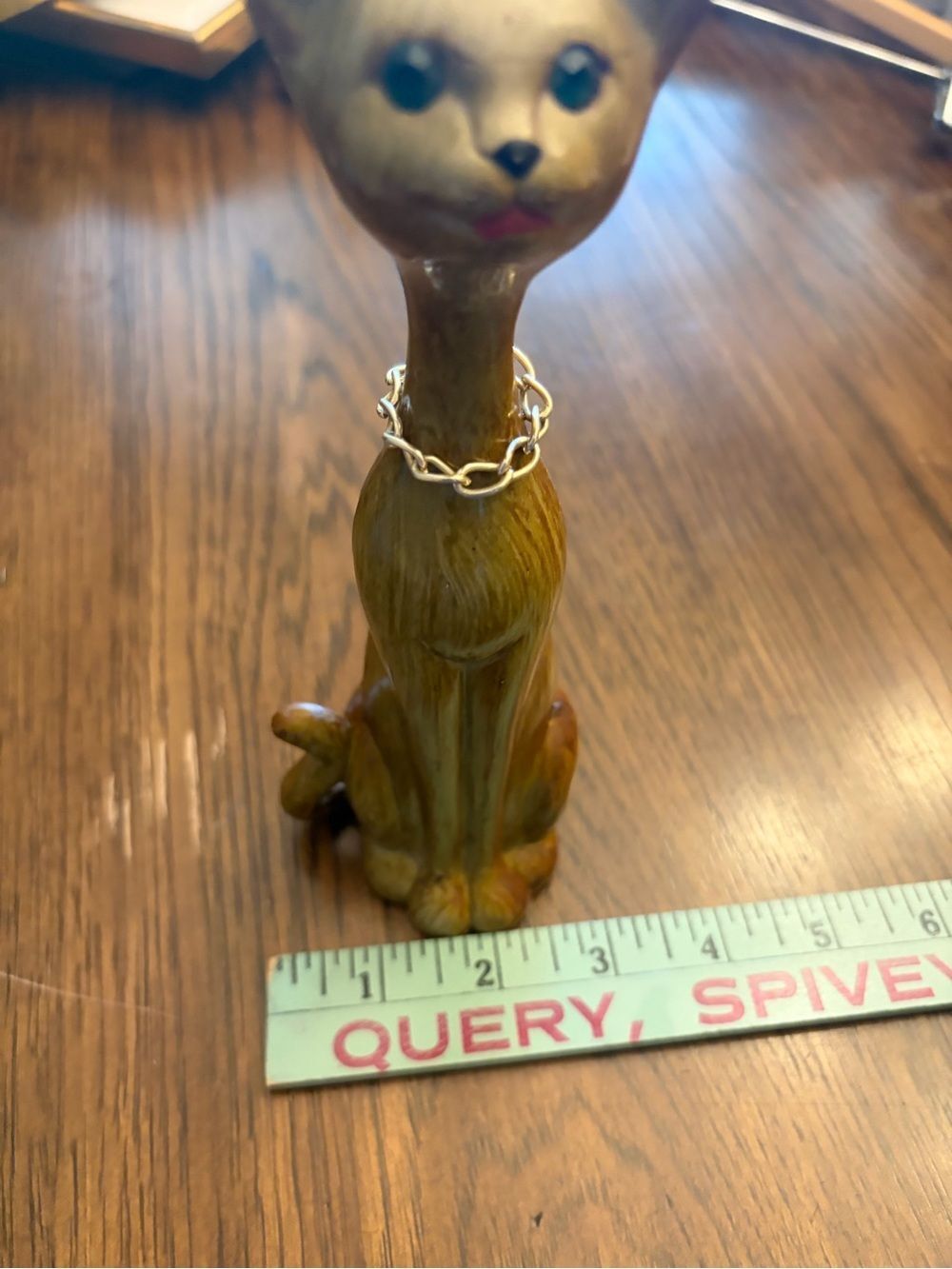 Vintage Decorative Cat Figurine w green gem eyes and necklace. Wood. - Picture 11 of 12